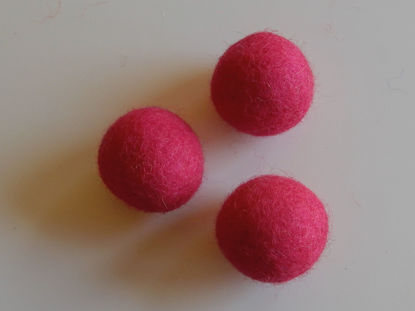 Bild von Filzkugel pink 30 an Lager