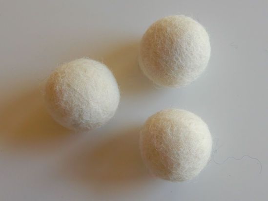 Bild von Filzkugel rohweiss 86 an Lager
